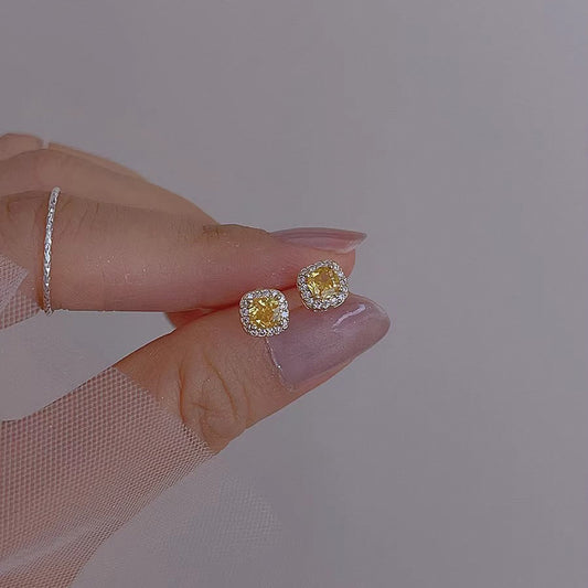 Romantic Earring for Special Moments