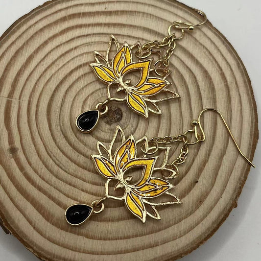 Elegant Gold Earring for Every Occasion