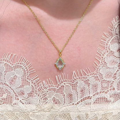 Stunning Necklace for Daily Wear