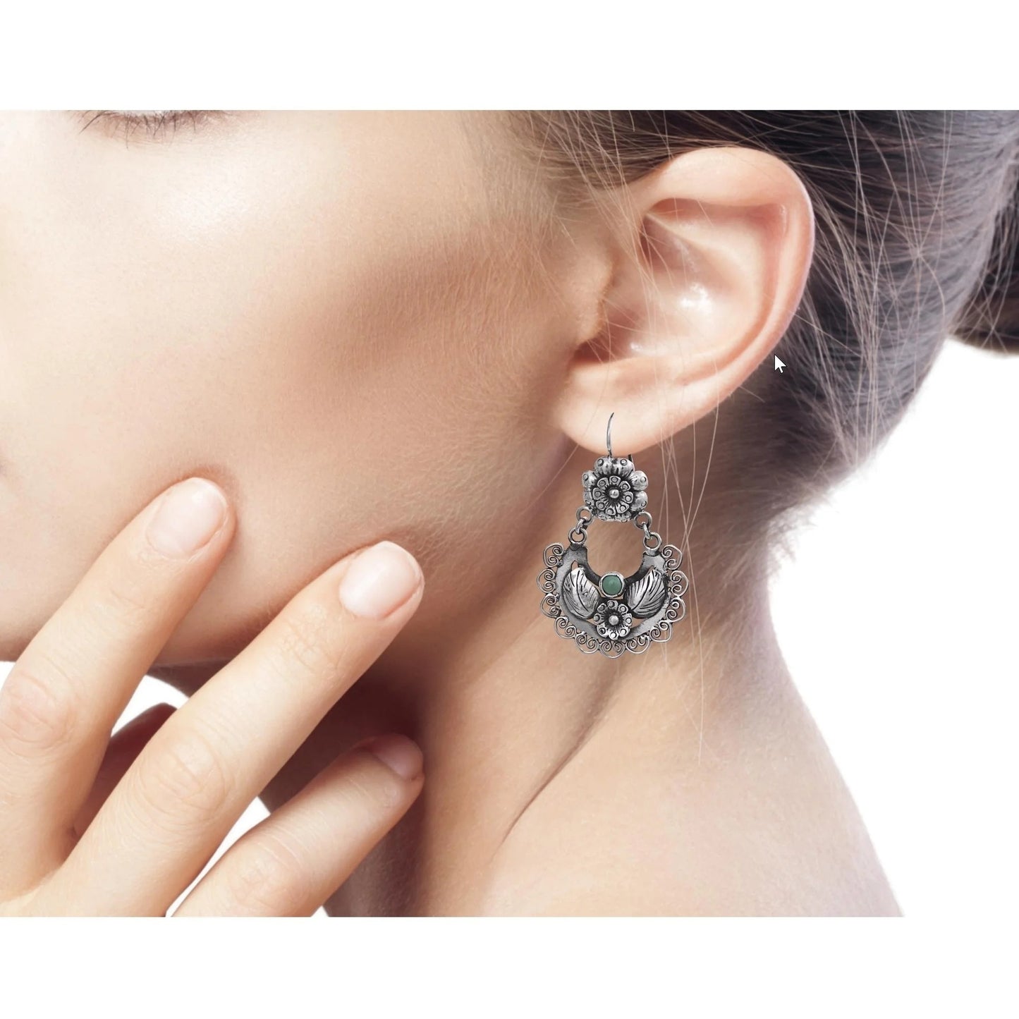 Elegant Silver Earring for Every Occasion