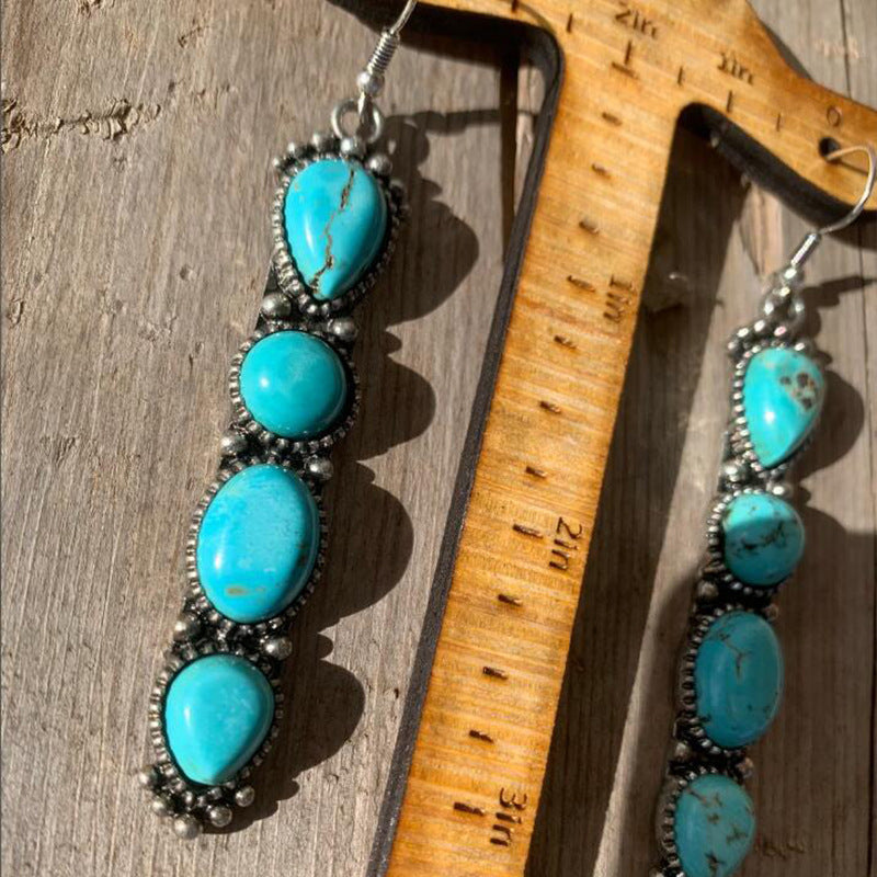 Charming Earring for Any Occasion