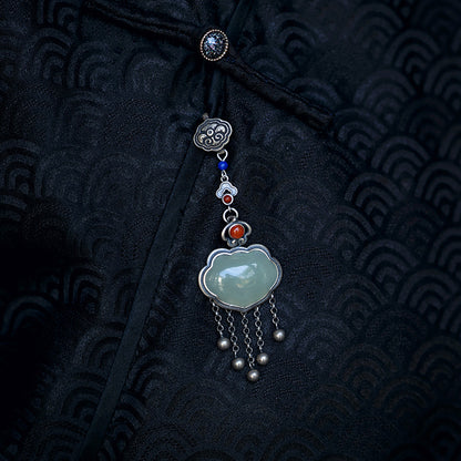 Beautiful Silver Pendant with Unique Style