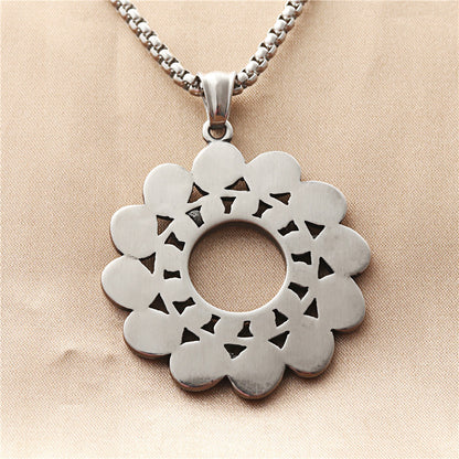 Charming Pendant for Any Occasion
