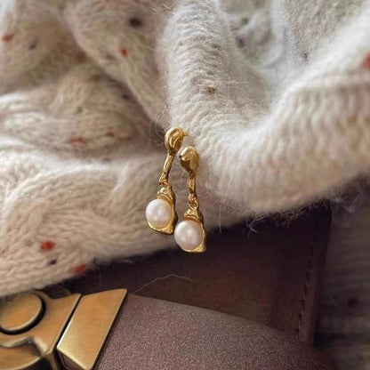 Stunning Pearl Earring for Daily Wear