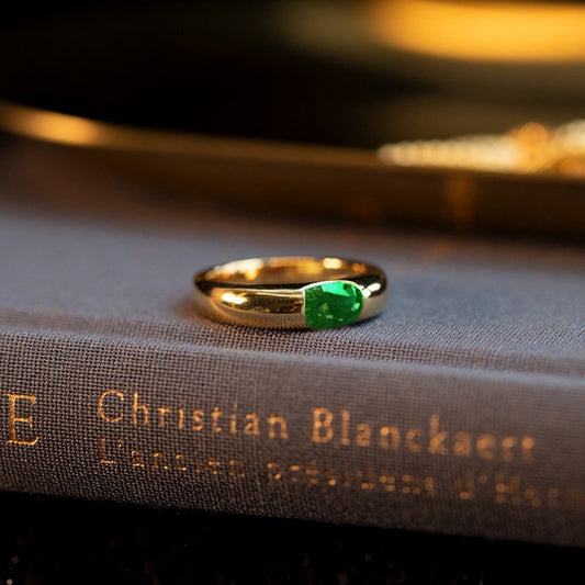 Charming Gold Ring for Any Occasion