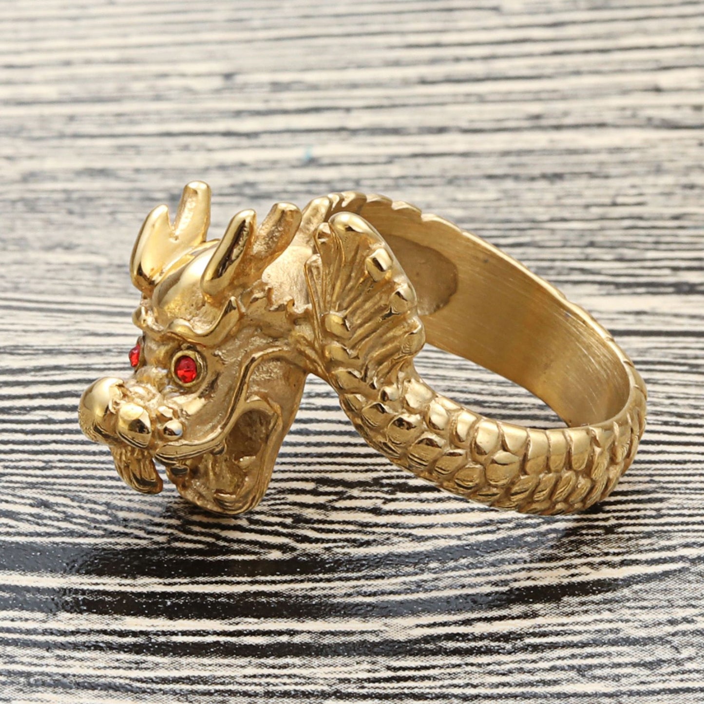 Elegant Ring for Every Occasion