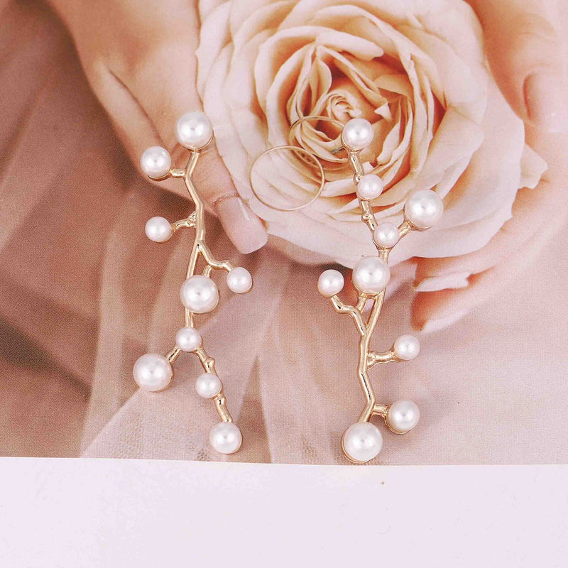 Classic Pearl Earring with Timeless Appeal