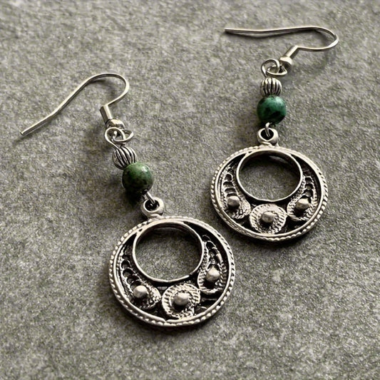 Charming Piece for Any Occasion