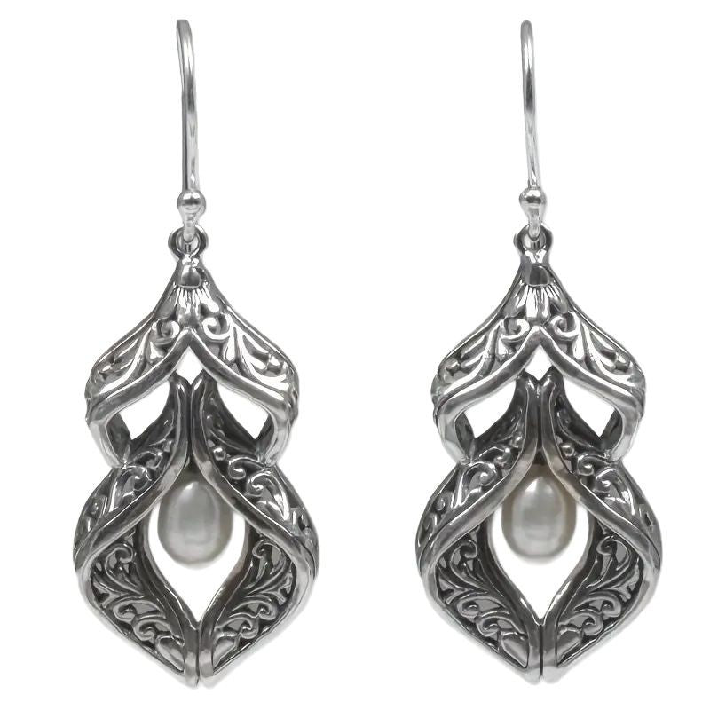 Romantic Pearl Earring for Special Moments
