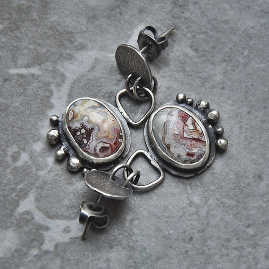Charming Earring for Any Occasion