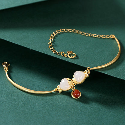 Romantic Gold Bracelet for Special Moments
