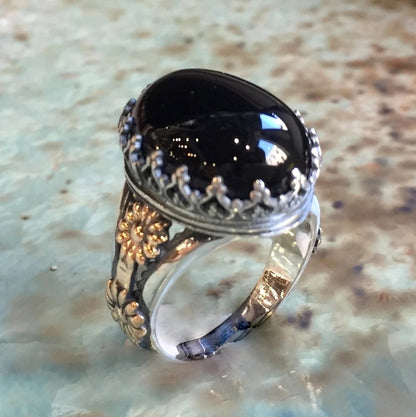 Beautiful Gold Ring with Unique Style