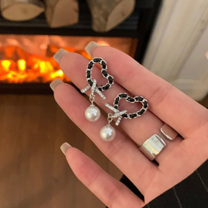 Charming Pearl Earring for Any Occasion