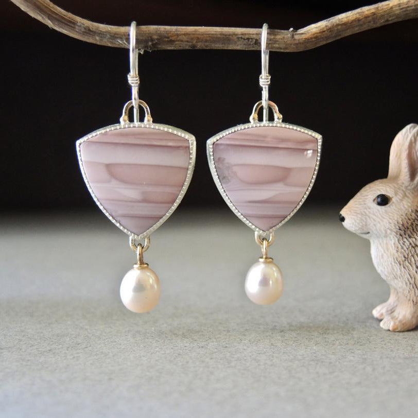 Beautiful Pearl Earring with Unique Style