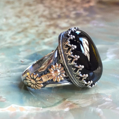 Beautiful Gold Ring with Unique Style