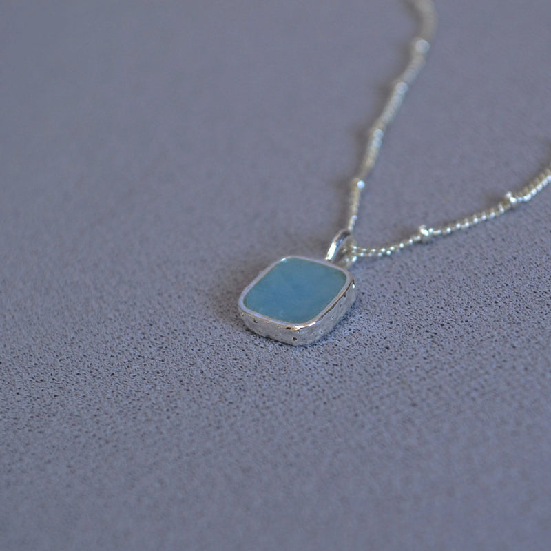 Romantic Silver Necklace for Special Moments