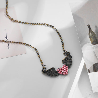 Romantic Pearl Necklace for Special Moments