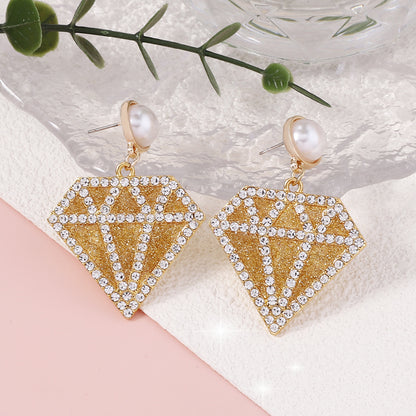 Elegant Pearl Earring for Every Occasion
