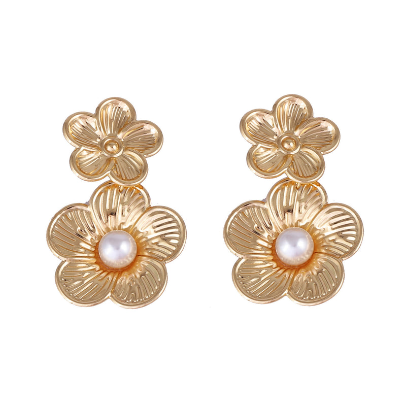 Stunning Pearl Earring for Daily Wear