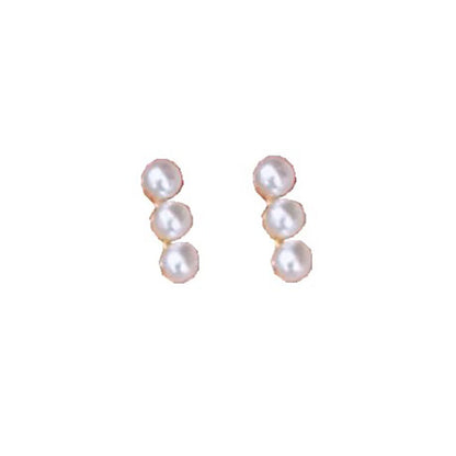 Romantic Pearl Earring for Special Moments