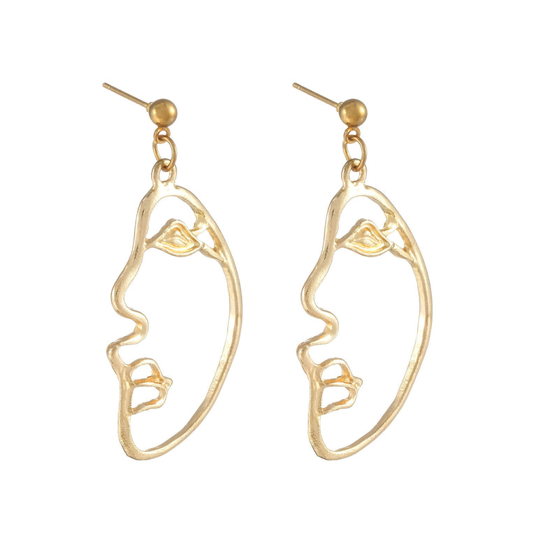 Beautiful Gold Earring with Unique Style