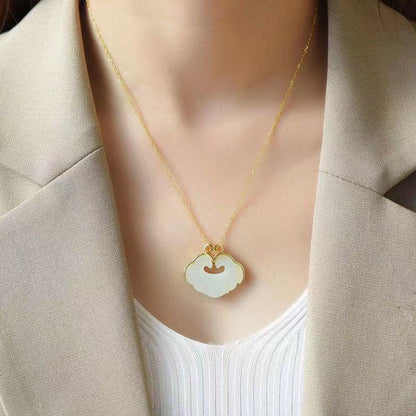 Charming Gold Necklace for Any Occasion
