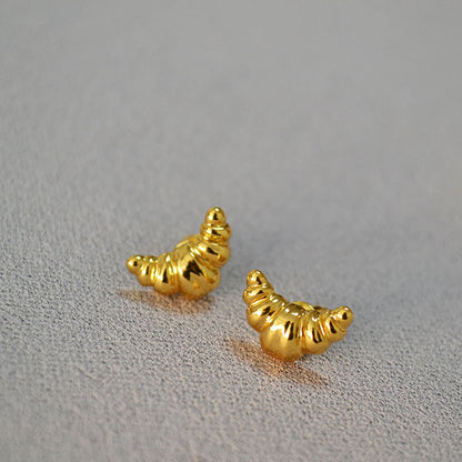 Stunning Gold Earring for Daily Wear
