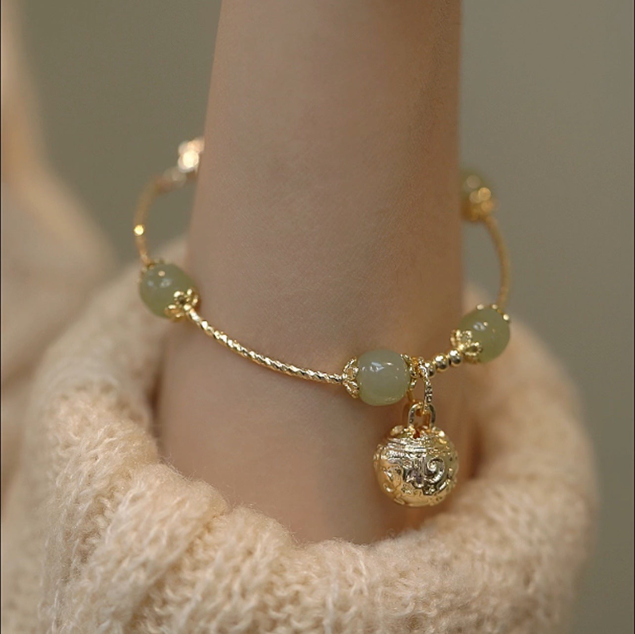 Stunning Bracelet for Daily Wear