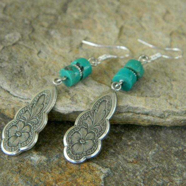 Charming Earring for Any Occasion