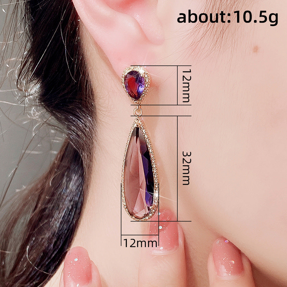 Charming Earring for Any Occasion