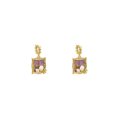 Classic Pearl Earring with Timeless Appeal