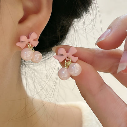 Charming Pearl Earring for Any Occasion