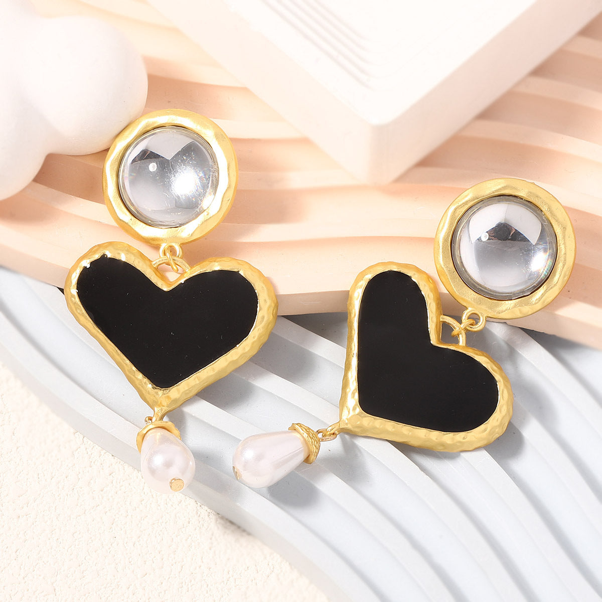 Beautiful Pearl Earring with Unique Style