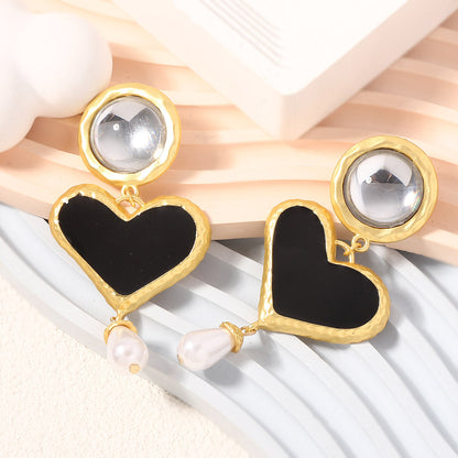 Beautiful Pearl Earring with Unique Style