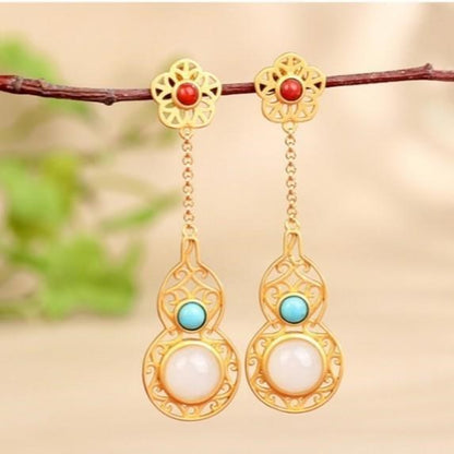 Romantic Gold Earring for Special Moments