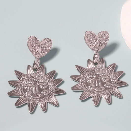 Classic Pendant with Timeless Appeal
