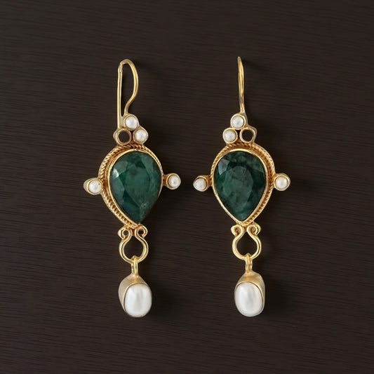 Beautiful Pearl Earring with Unique Style