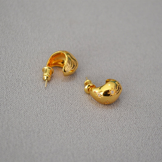 Beautiful Silver Earring with Unique Style