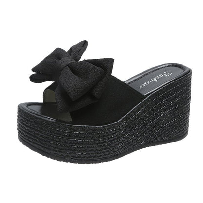 Chic Orthopedic Sandals with Unique Design