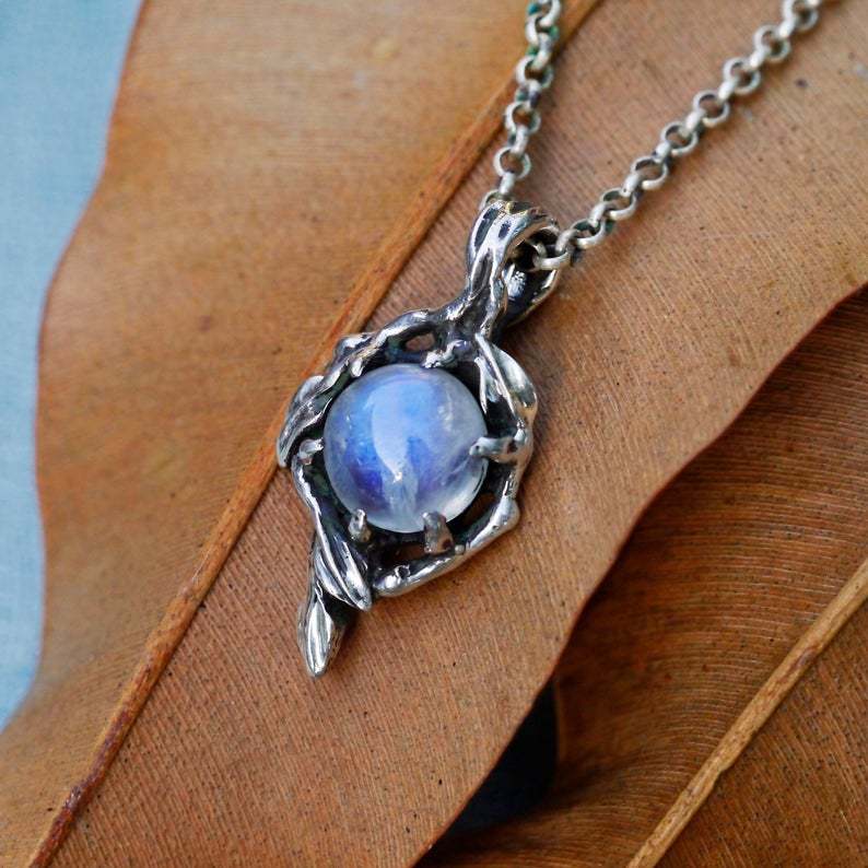 Stunning Necklace for Daily Wear