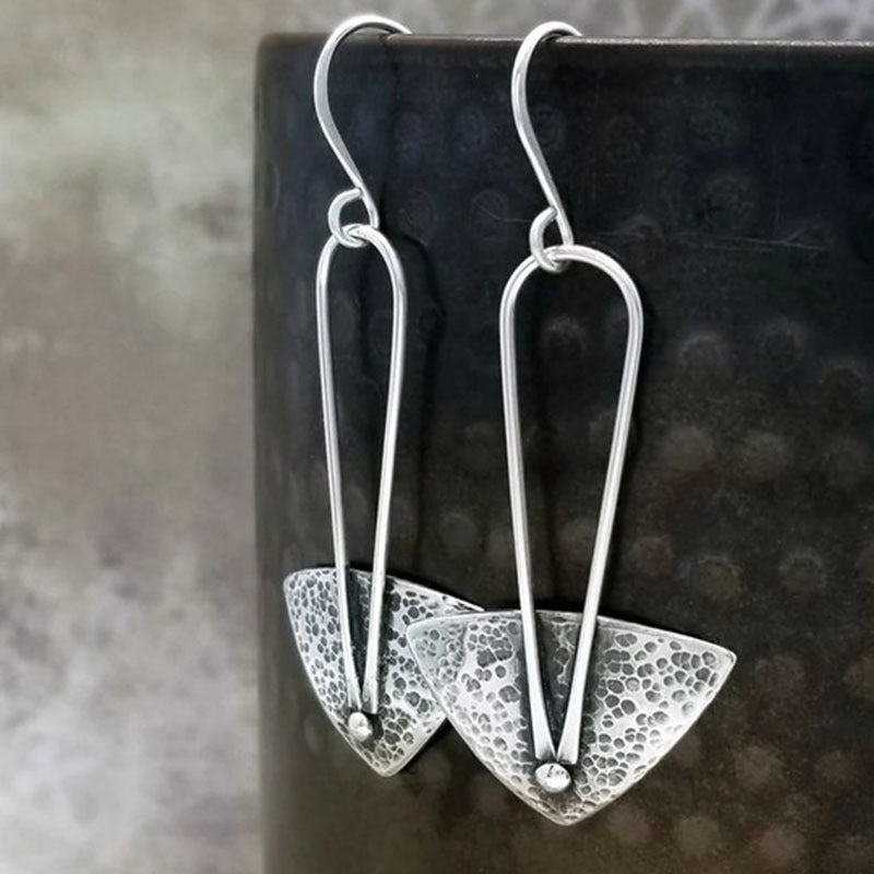 Romantic Silver Earring for Special Moments