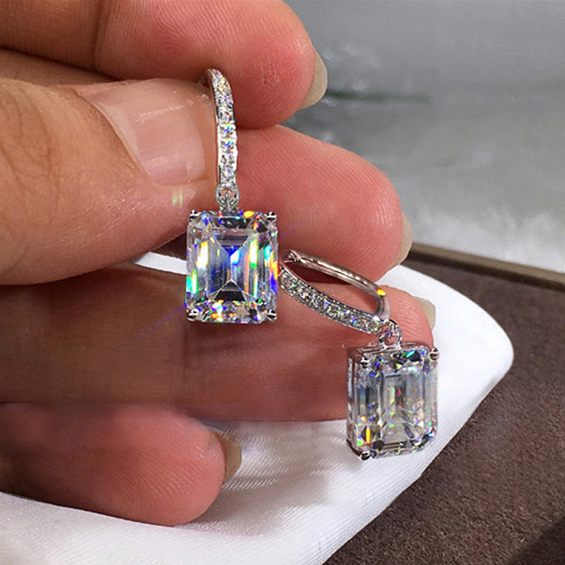 Elegant Earring for Every Occasion