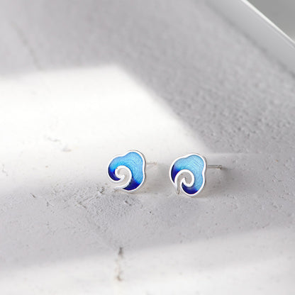 Charming Earring for Any Occasion