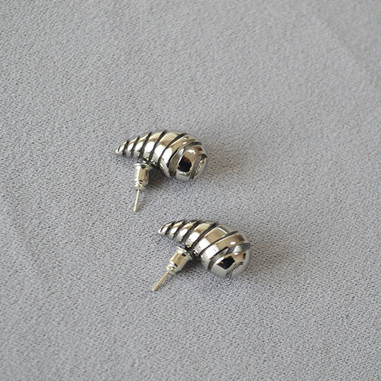 Charming Gold Earring for Any Occasion