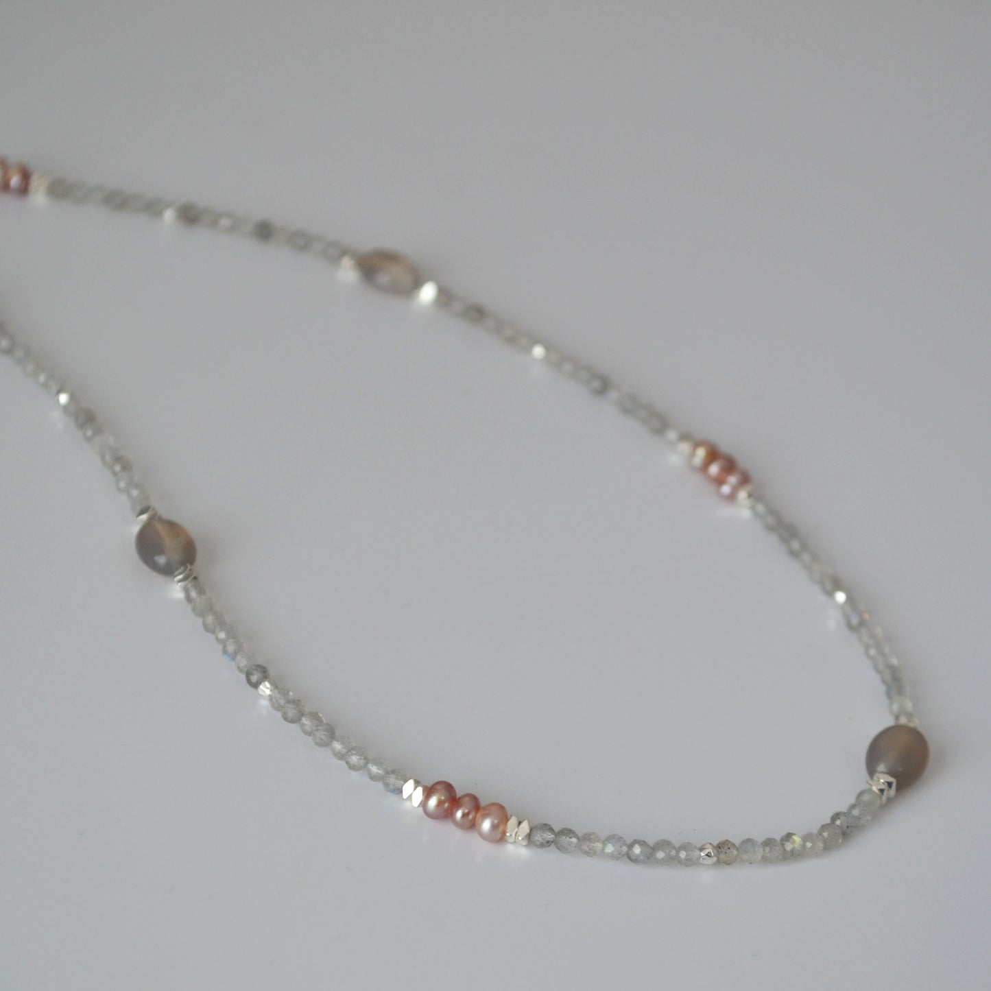 Charming Pearl Necklace for Any Occasion