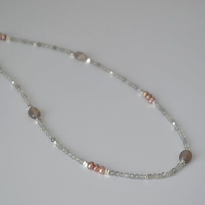 Charming Pearl Necklace for Any Occasion