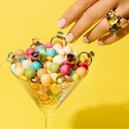 Classic Gold Ring with Timeless Appeal