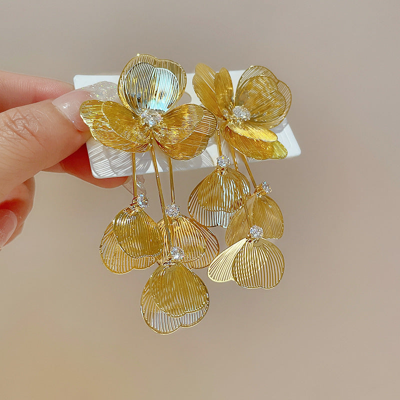 Beautiful Earring with Unique Style