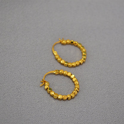 Charming Gold Earring for Any Occasion