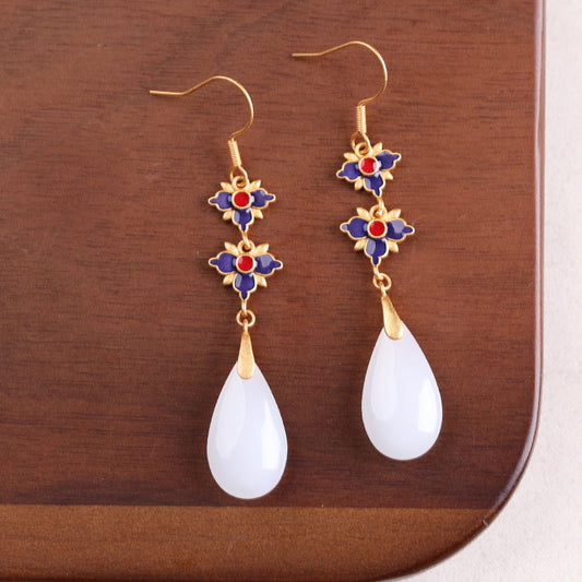 Charming Earring for Any Occasion
